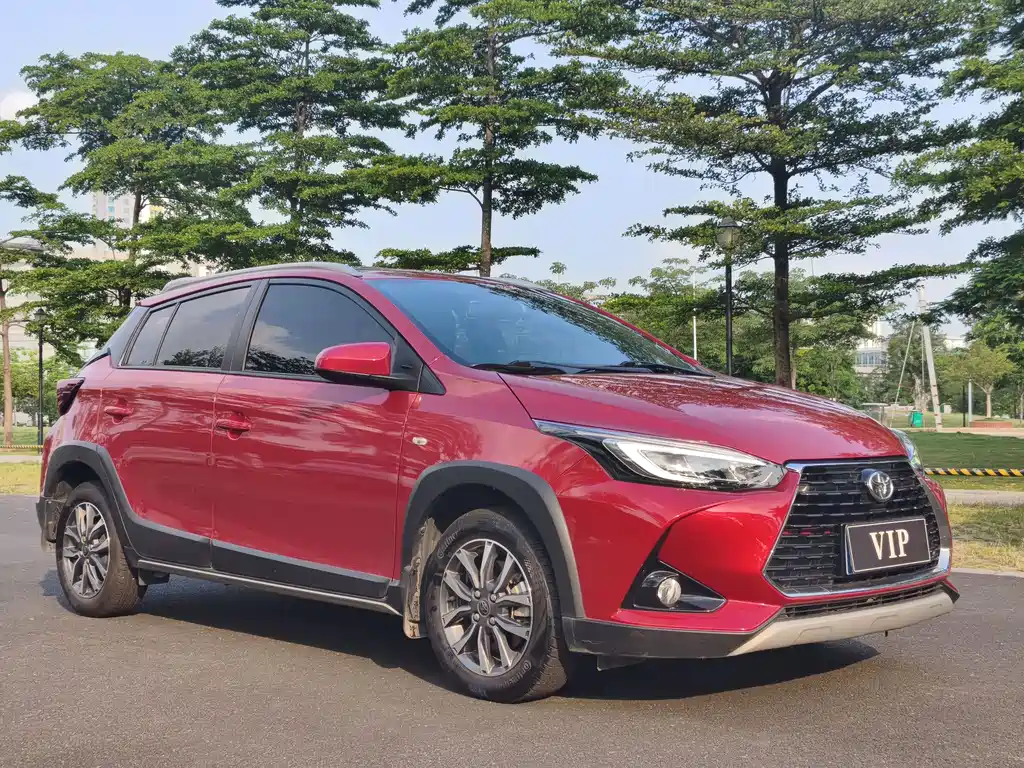 Toyota Yaris L 2021