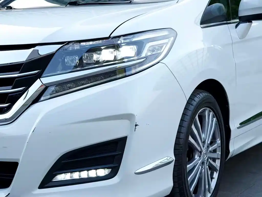 Honda Elysion 2018 — фото 17