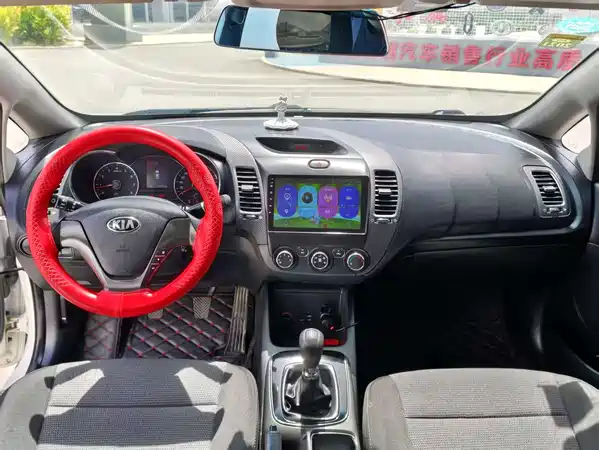 Kia K3 2016