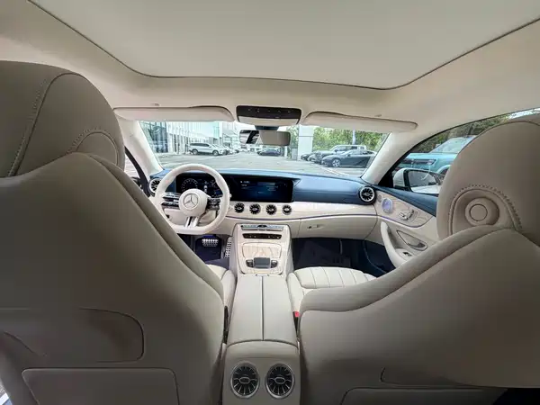 Mercedes-Benz E-Class 2023