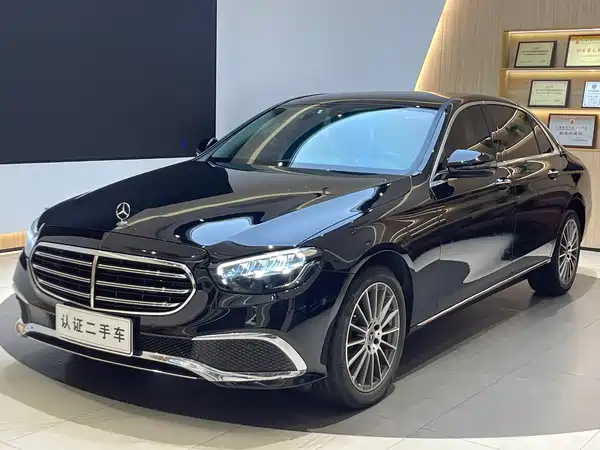 Mercedes-Benz E-Class 2022