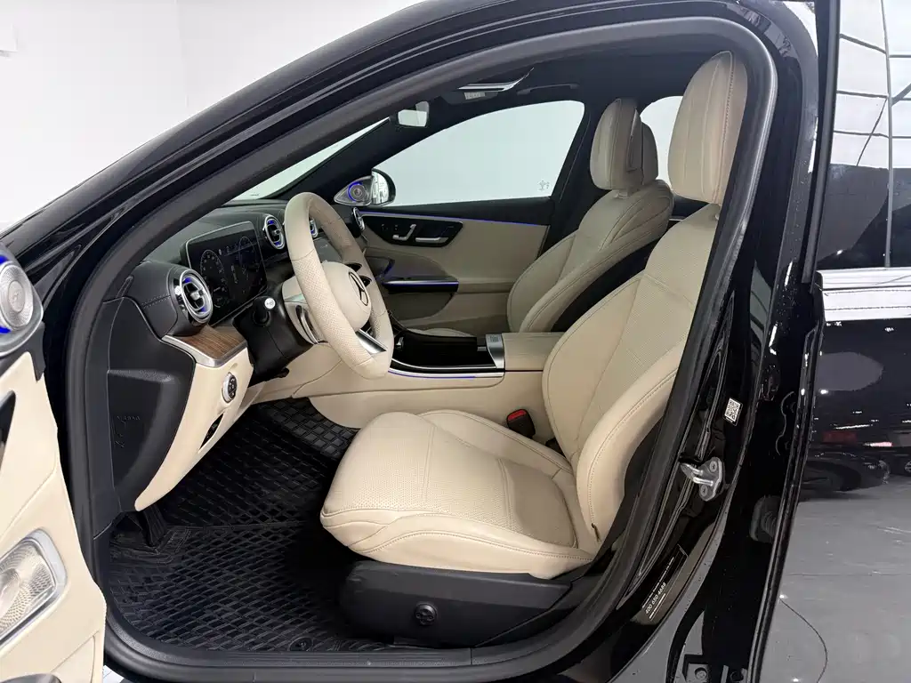 Mercedes-Benz C-Class 2022 — фото 17