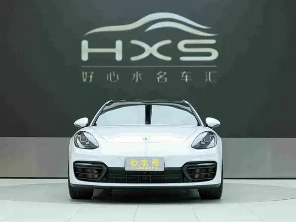Porsche Panamera 2022