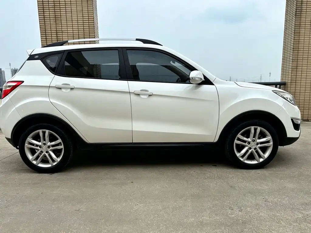 Changan CS35 2016 — фото 7