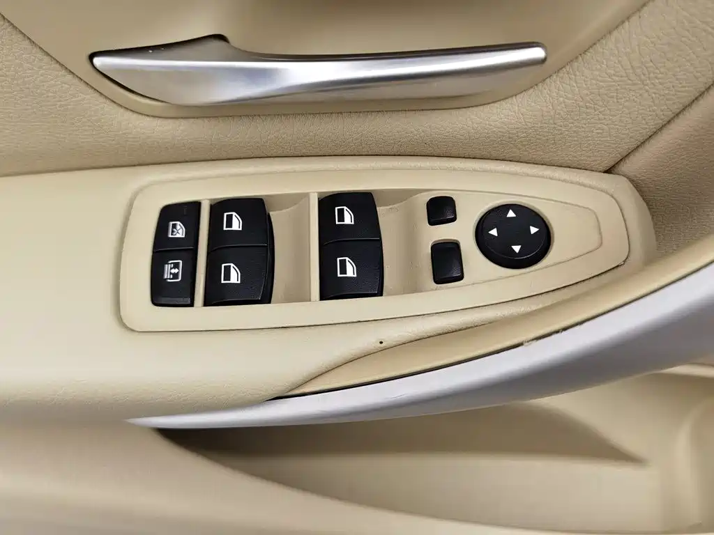 BMW 3 Series 2015 — фото 9