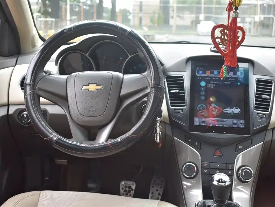 Chevrolet Cruze 2015 — фото 15