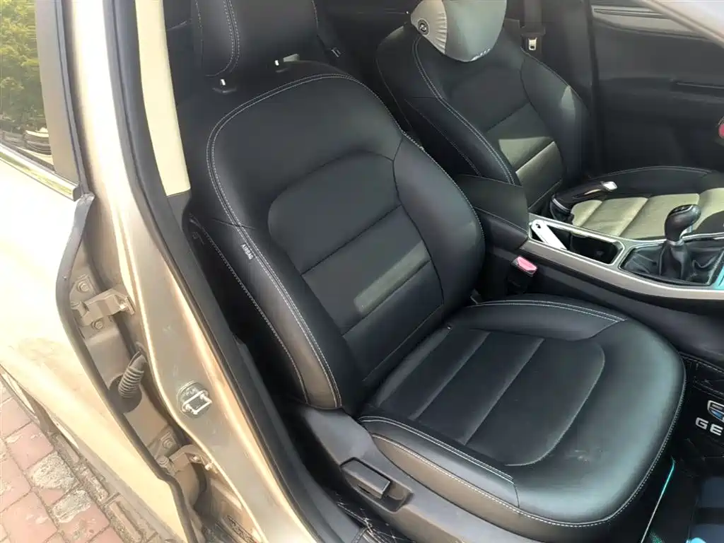Geely Emgrand GS 2018 — фото 25