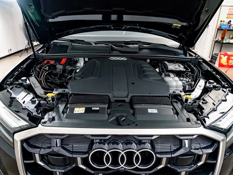 Audi Q7 2024 — фото 24