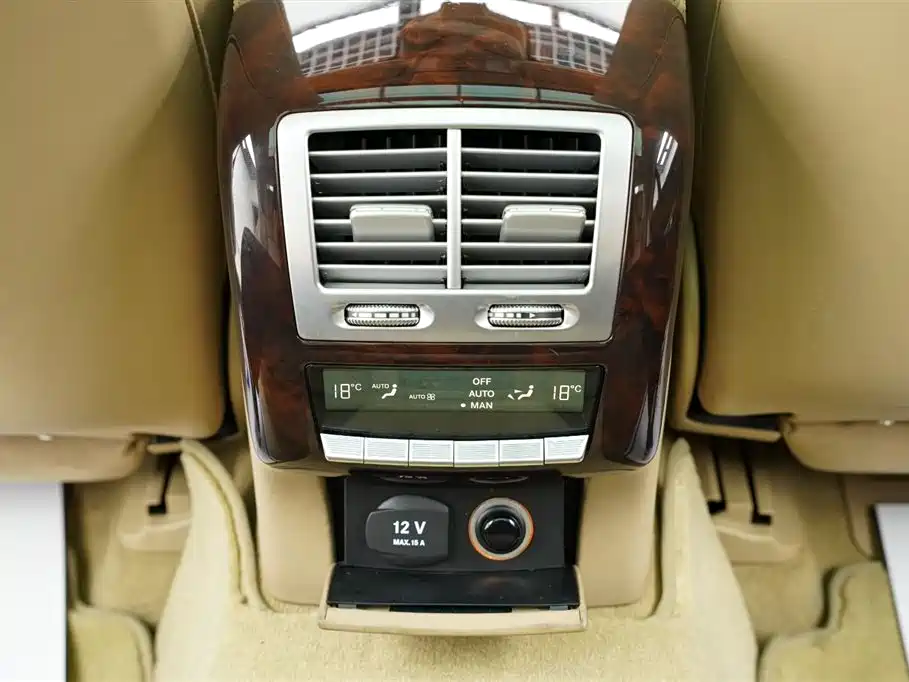 Mercedes-Benz S-Class 2011 — фото 21