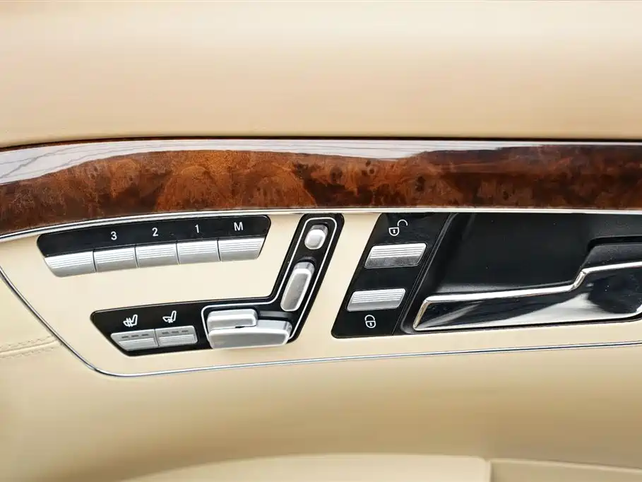 Mercedes-Benz S-Class 2011 — фото 31