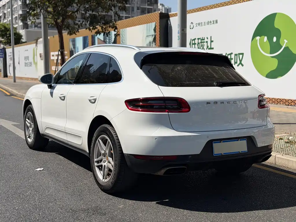 Porsche Macan 2017 — фото 3
