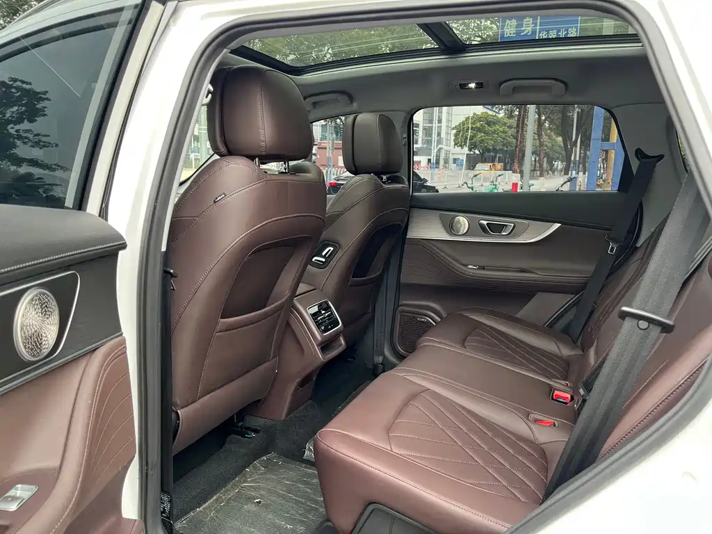 Chery Tiggo 8 PLUS 2024 — фото 18