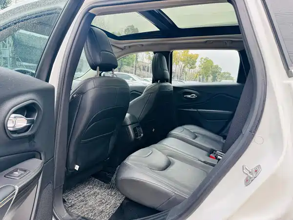 Jeep Cherokee 2017