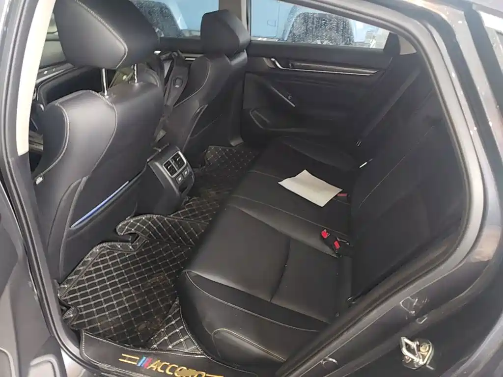 Honda Accord 2023 — фото 17