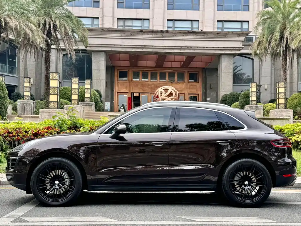 Porsche Macan 2018 — фото 3