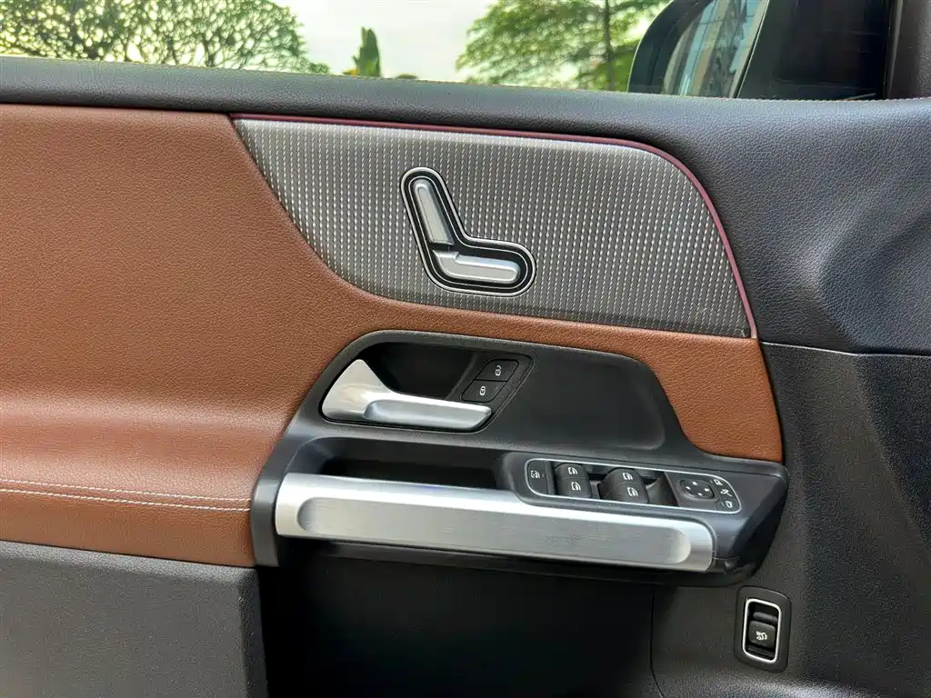 Mercedes-Benz GLB 2020 — фото 20