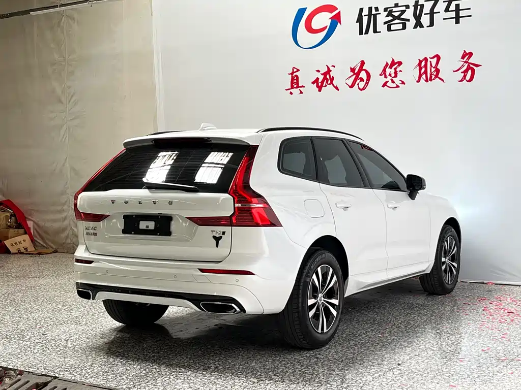 Volvo XC60 2020 — фото 17
