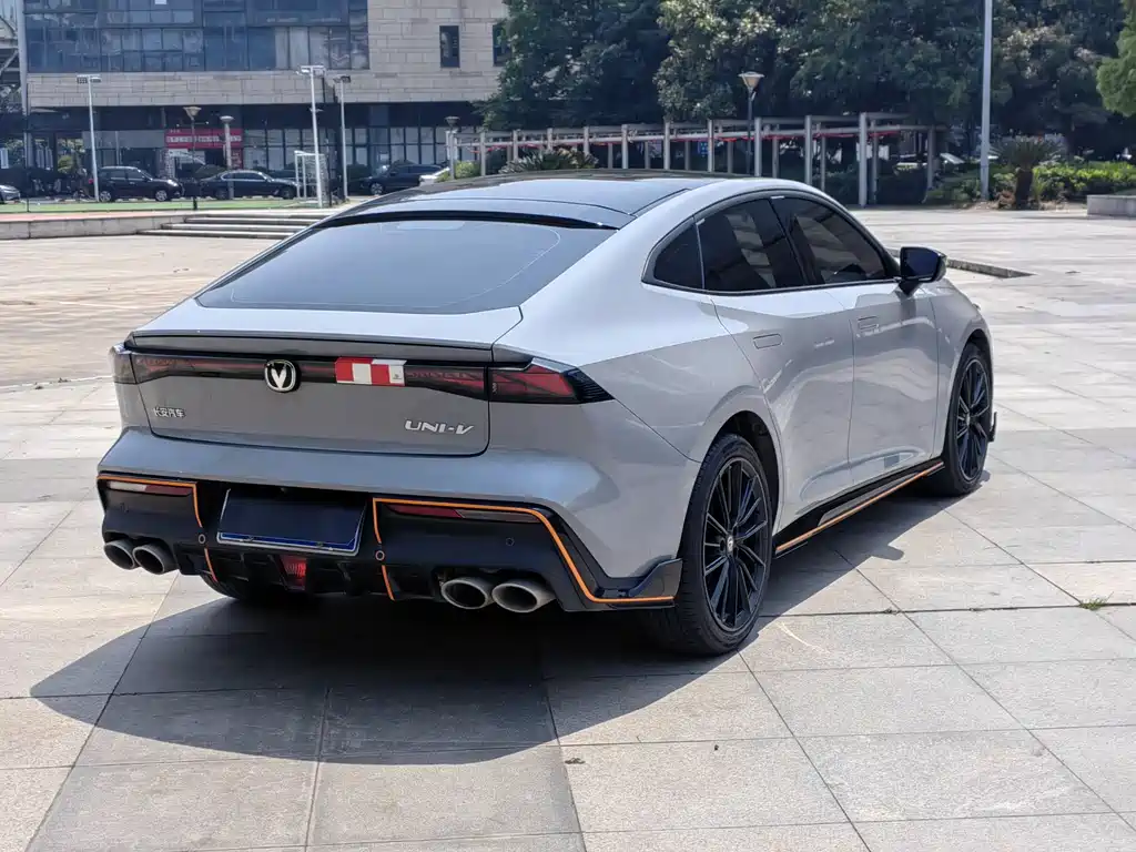 Changan UNI-V 2023 — фото 6
