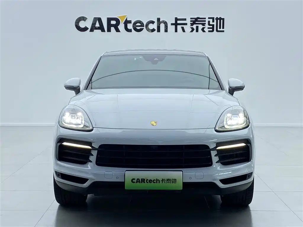 Porsche Cayenne Hybrid 2020 — фото 2