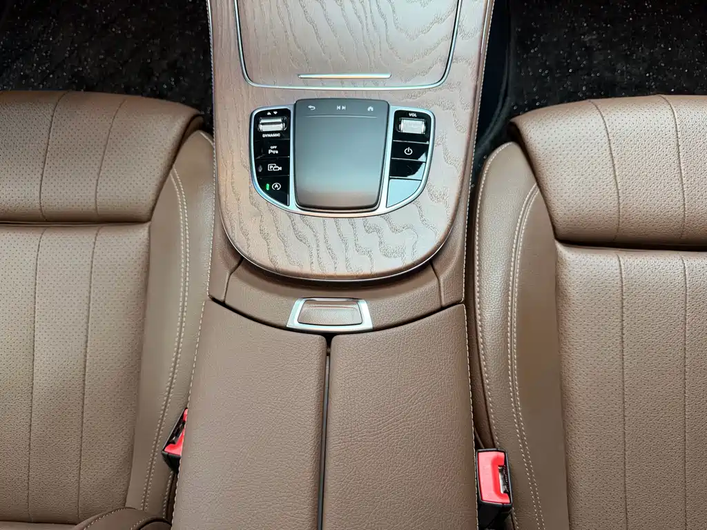 Mercedes-Benz E-Class 2021 — фото 10