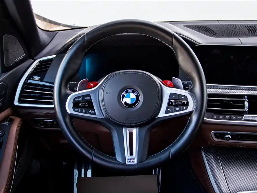 BMW X5 M 2020 — фото 11