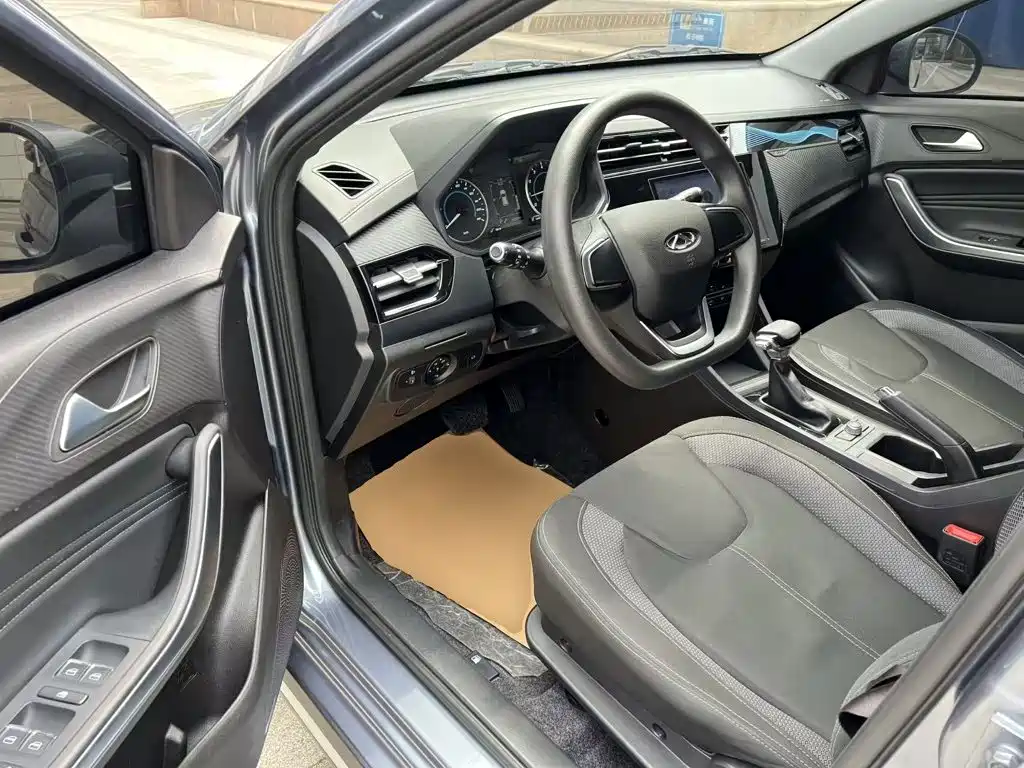 Chery Tiggo 3x 2025 — фото 16