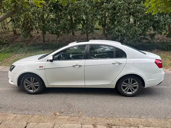 Geely Emgrand 2017