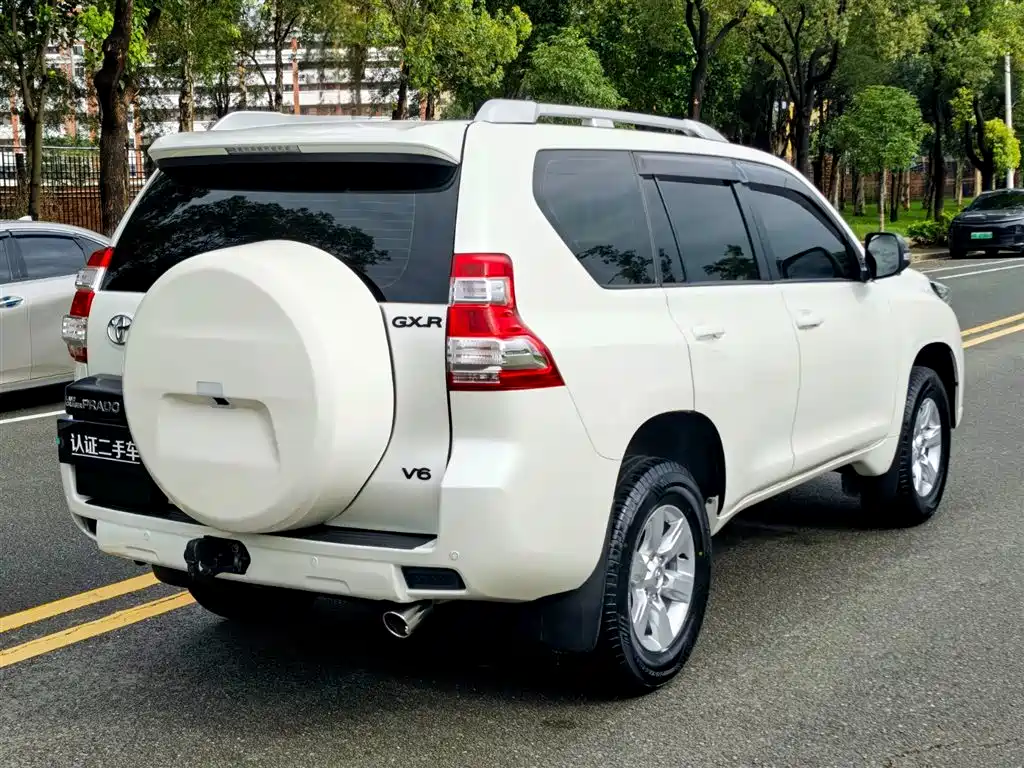 Toyota Prado 2017 — фото 7