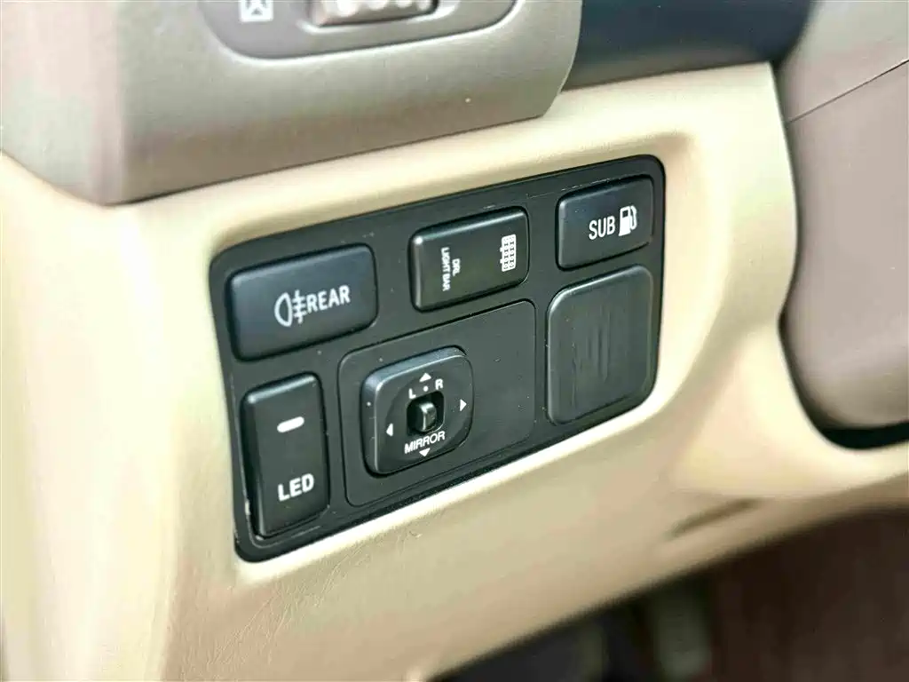 Toyota Land Cruiser 2005 — фото 14