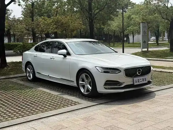 Volvo S90 2019