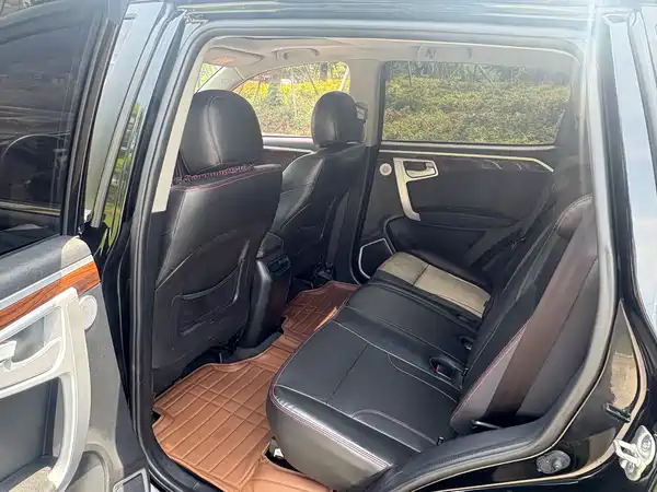 Geely GX7 2015