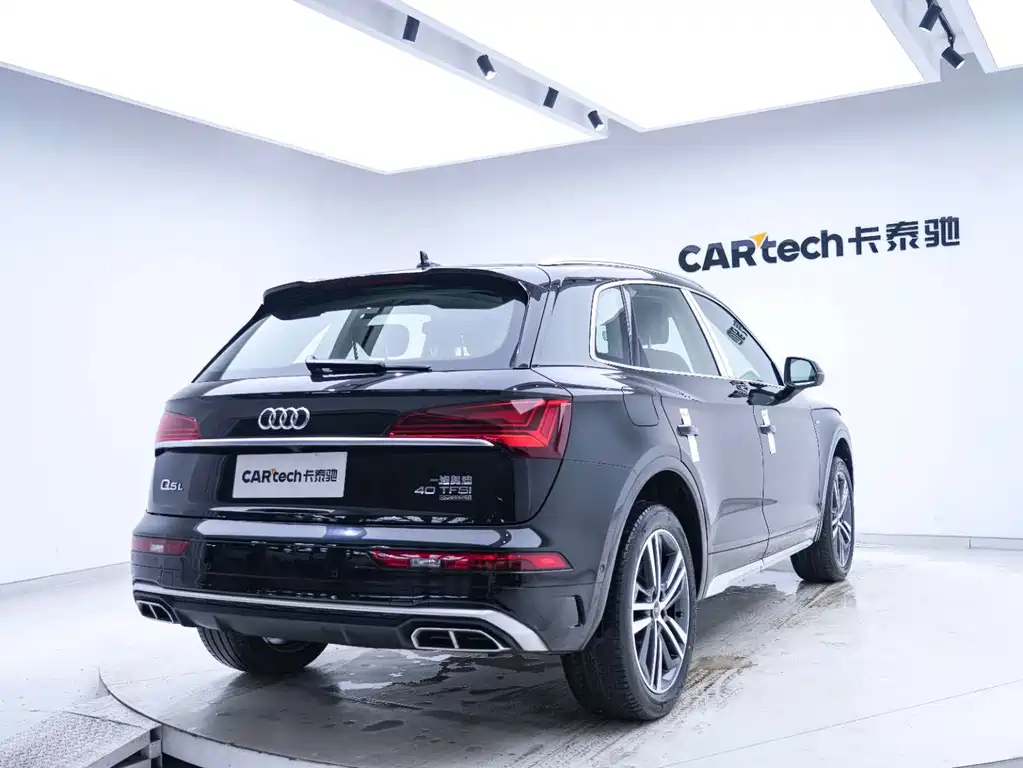 Audi Q5L 2022 — фото 20