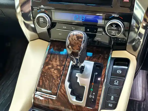 Toyota Alphard 2018