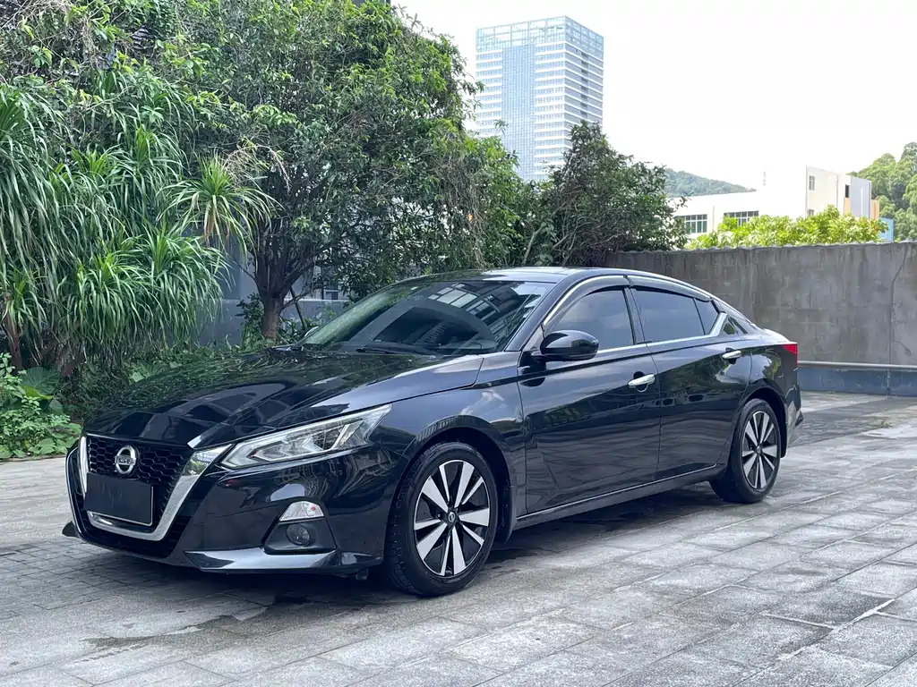 Nissan Teana 2021 — фото 1