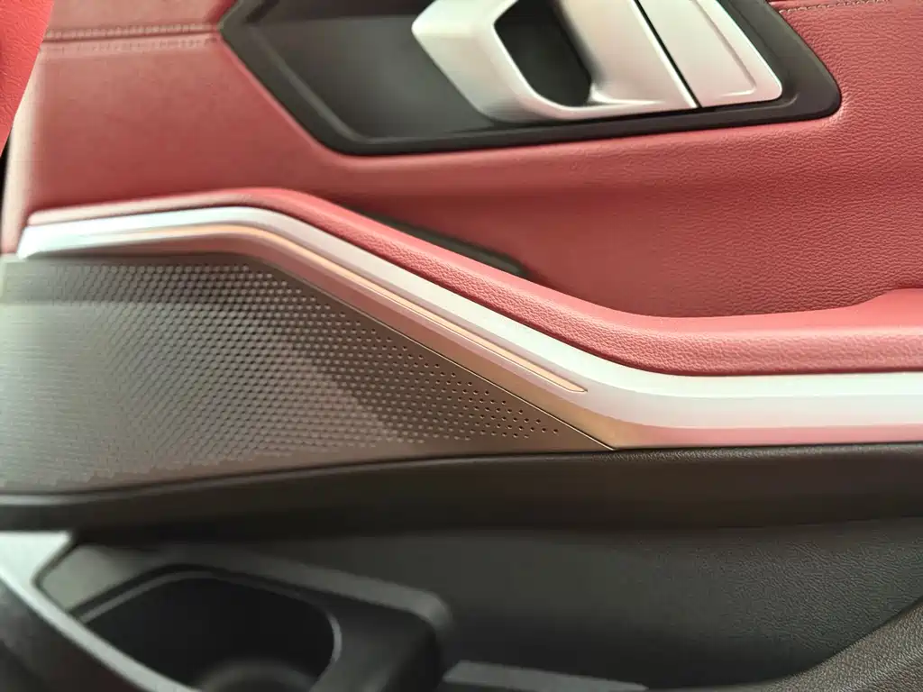 BMW 3 Series 2023 — фото 18