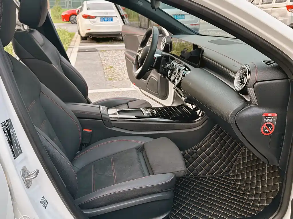 Mercedes-Benz A-Class 2025 — фото 7