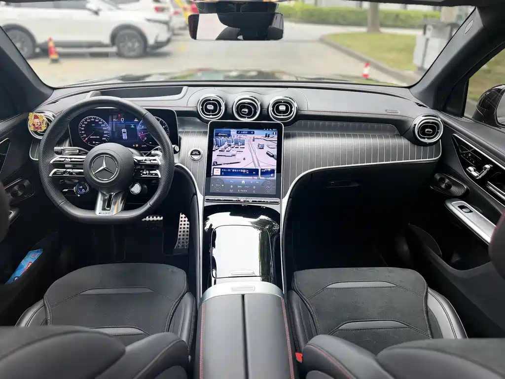 Mercedes-Benz GLC AMG 2025 — фото 14
