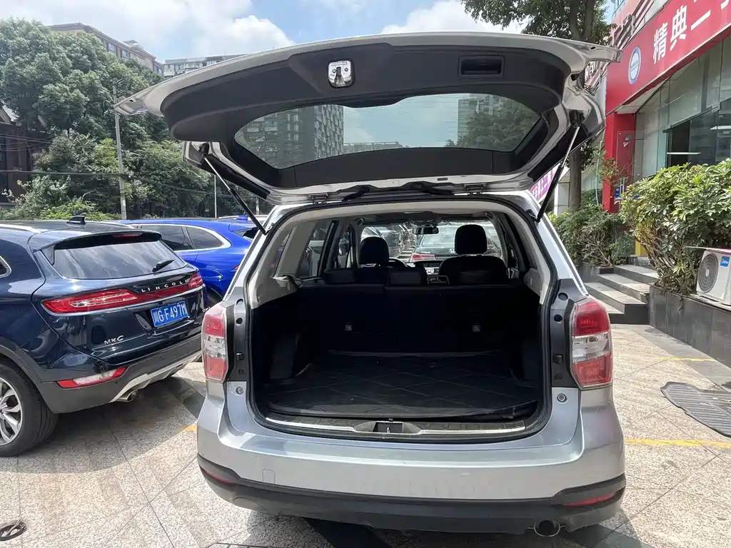 Subaru Forester 2015 — фото 6