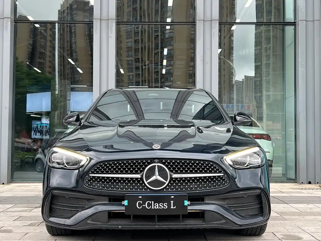 Mercedes-Benz C-Class 2024