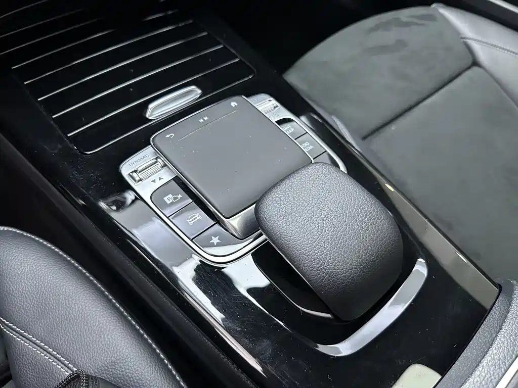 Mercedes-Benz A-Class 2020 — фото 16