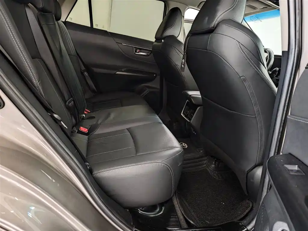 Toyota Harrier 2022 — фото 18