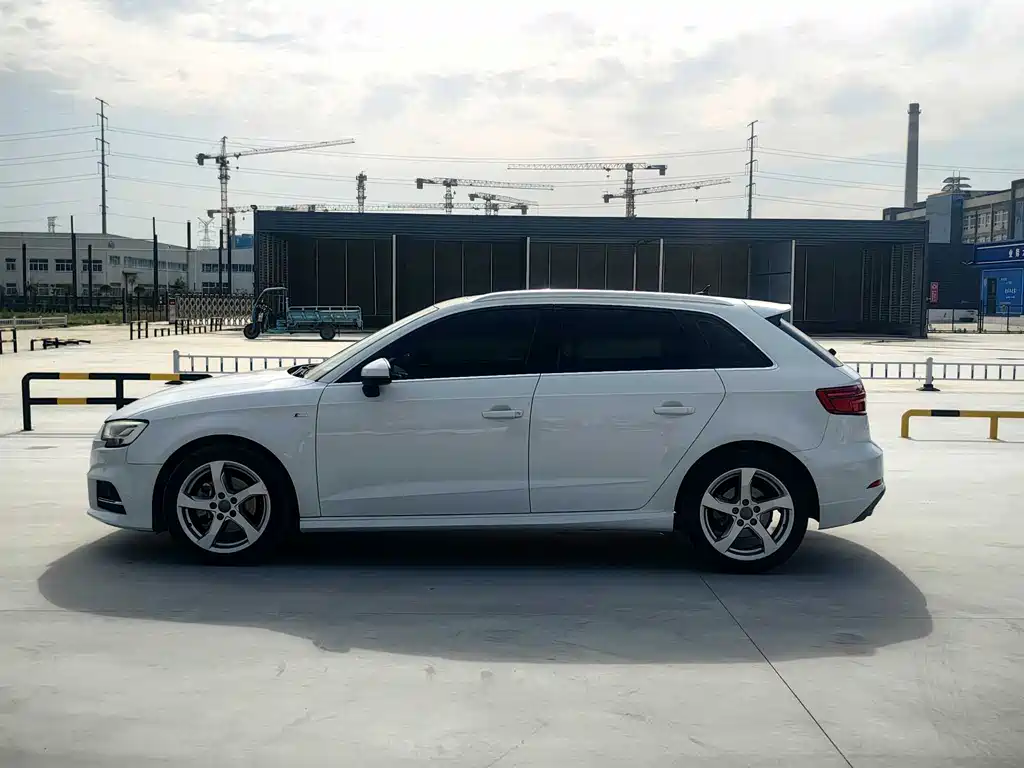 Audi A3 2020 — фото 10