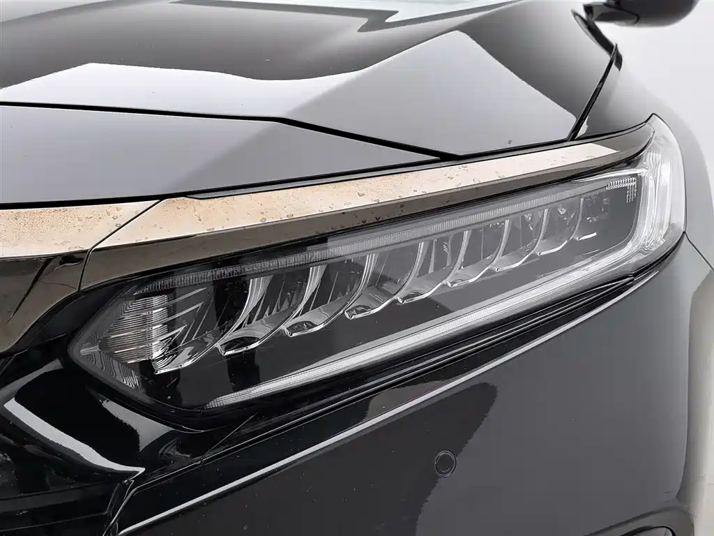 Honda Accord 2023 — фото 7