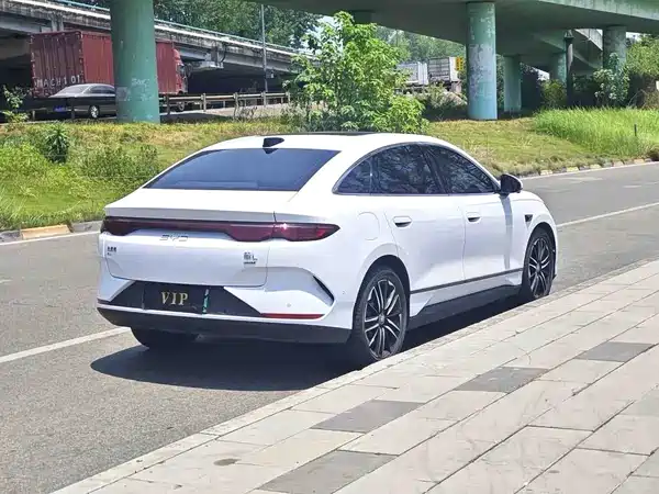 BYD Qin L 2025