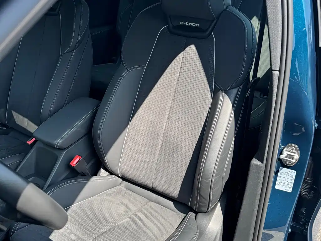 Audi Q5 e-tron 2023 — фото 20