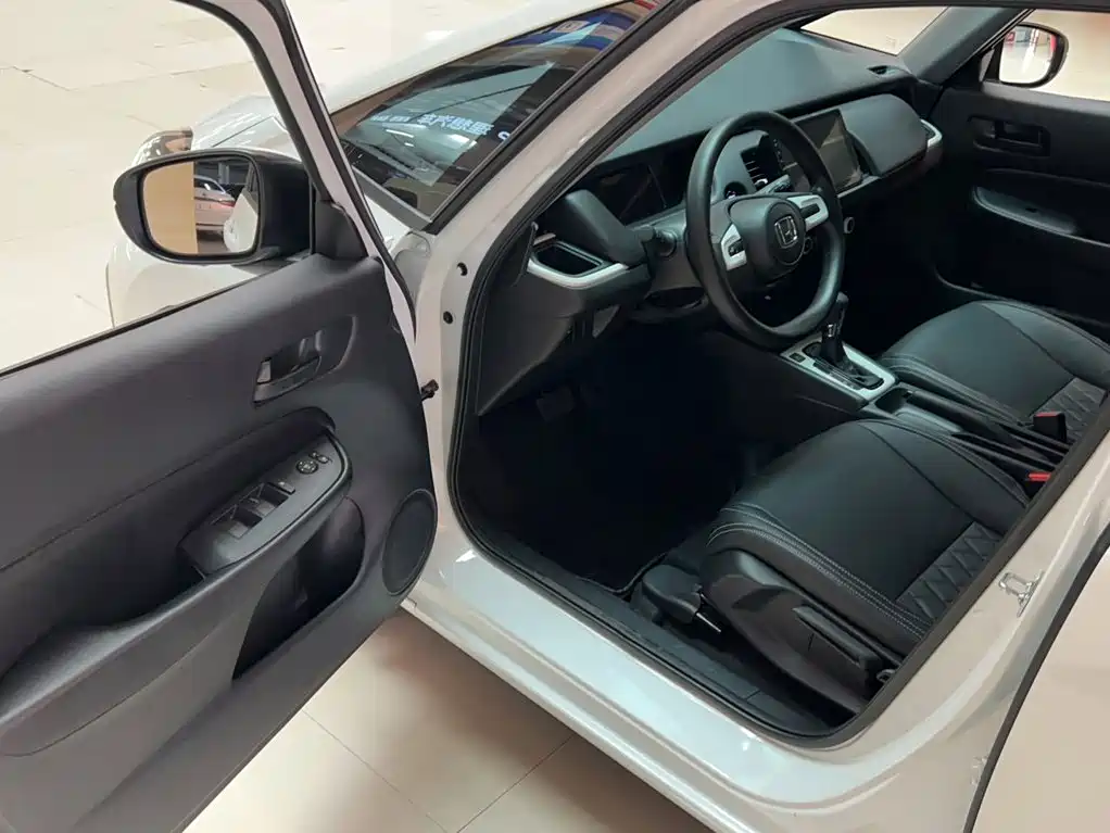 Honda Fit 2024 — фото 18