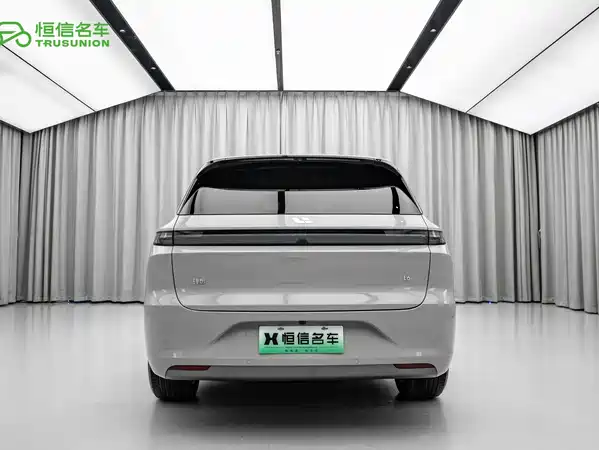 Li Auto L6 2024