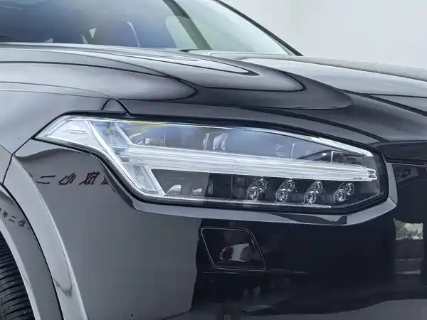 Volvo XC90 2019