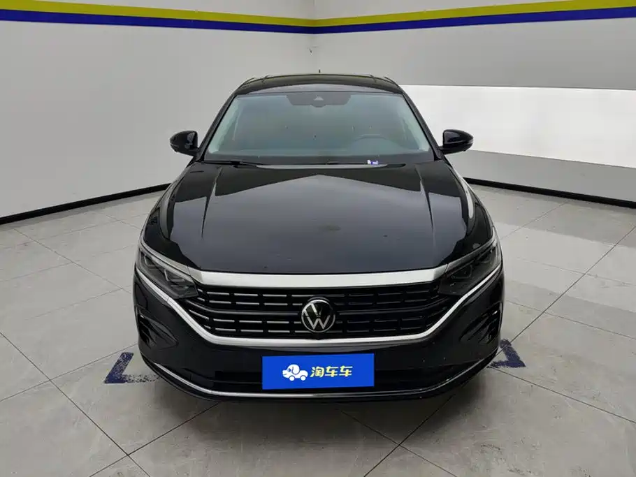Volkswagen Passat 2023