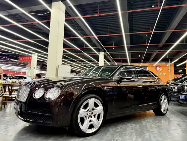 Bentley Flying Spur 2015